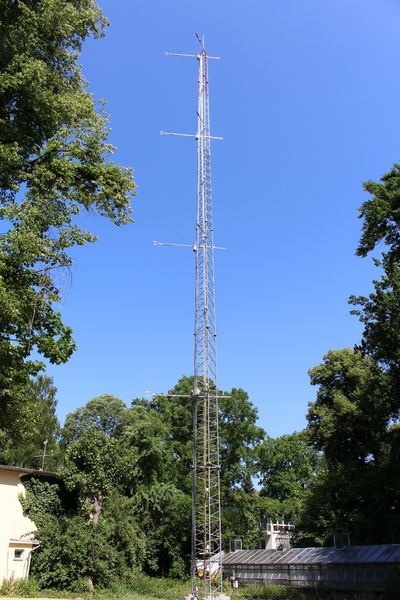 Measurement tower at ROTH